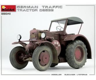 1:35 Deutscher Traktor/Zugmaschine "D8532"