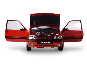 1:8 IXO Peugeot 205 GTI Rot