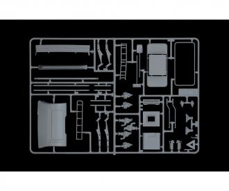 Italeri Truck Shop Accessories Model Kit 1:24