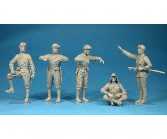 1:35 JPN Tank Crew (5)