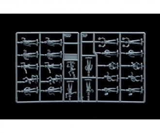 Italeri NATO Pilots and Ground Crew Figure Kit