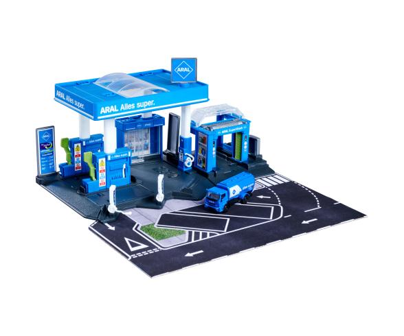 Petrol Station Aral + 1 Vehicle Petrol Station Aral + 1 Vehicle