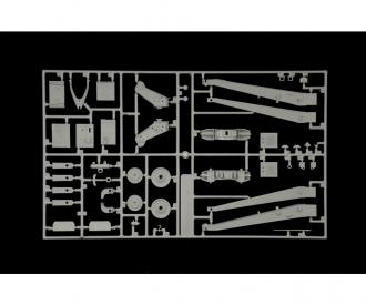 M1 155mm Howitzer with Crew Model Kit 1:35