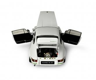 Porsche 911 RS 2.7 Model Car 1:8 White Green