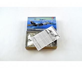 1:48 Lockheed Martin F-16C/N Aggressor Model Kit
