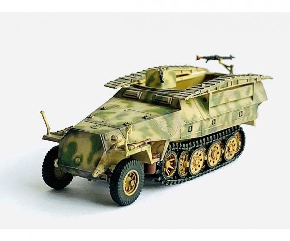 Trouvez 1:72 Sd.Kfz.251/7 Ausf.D Voiture de pionniers en ligne | Carson