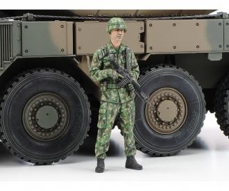 1:35 JGSDF Type 16MCV C5 m. Win. 8x8 (2)