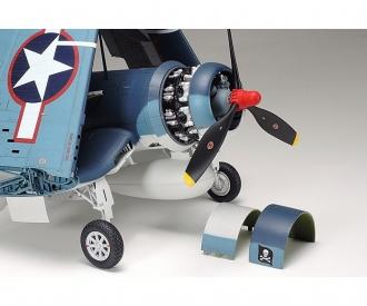 1:32 US Vought F4U-1A Corsair, aircraft model kit