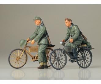 1:35 Diorama-Set Soilder w/ Bicycle, assembly kit
