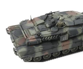 1:48 Leopard 2 A7V, plastic model kit