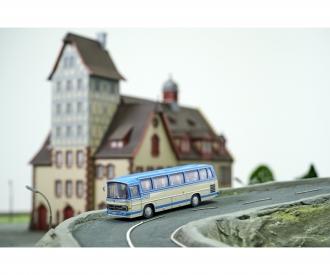 1:87 MB Bus O 302 2.4GHz 100% RTR blue