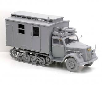 1:35 Sd.Kfz.3 Maultier Ambulance