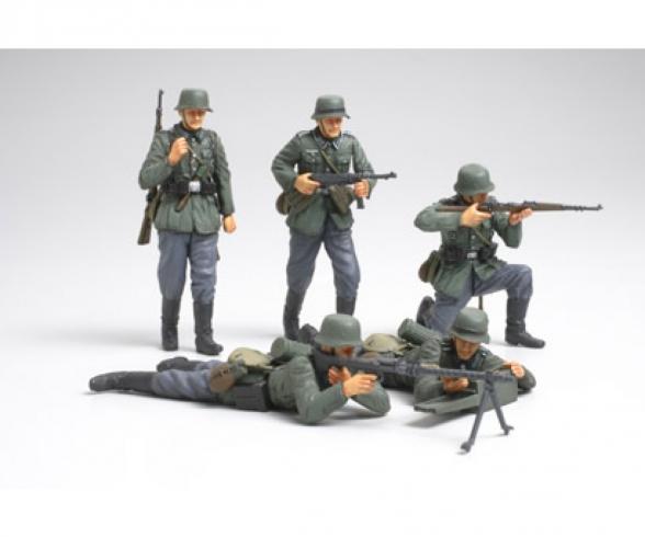 1:35 WWII Fig-Set Ger.Infant. French (5)