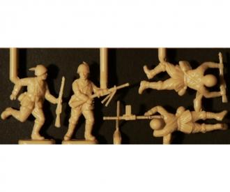 Italeri Alpini Figure Set 1:72 WWII Model Kit