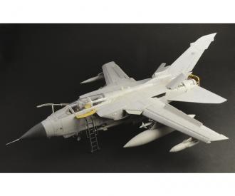 Italeri Tornado GR.4 Aircraft Model Kit 1:32