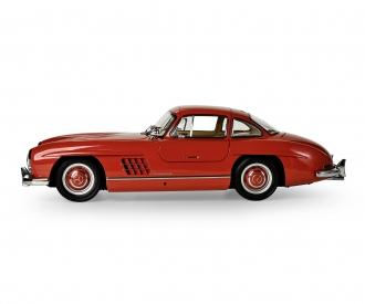 Mercedes 300 SL Model Car 1:8 Red Replica
