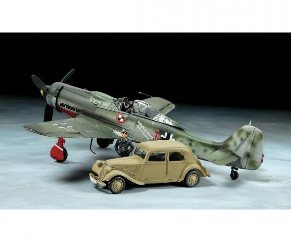 1:48 Fw190 D-9 JV44 & Staff Car 11CV