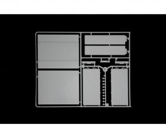 Italeri Curtainside Trailer Model Kit 1:24