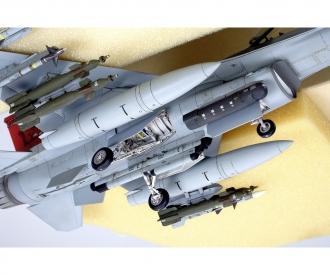 1:48 Lockheed Martin F-16C Block 25/32