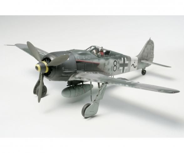 1:48 Focke-Wulf Fw190 A-8/A-8R2, aircraft model kit