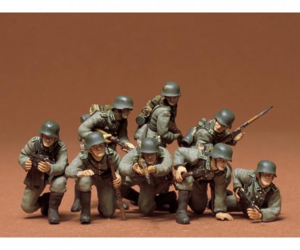 1:35 German Panzer Grenadiers, figure model kit