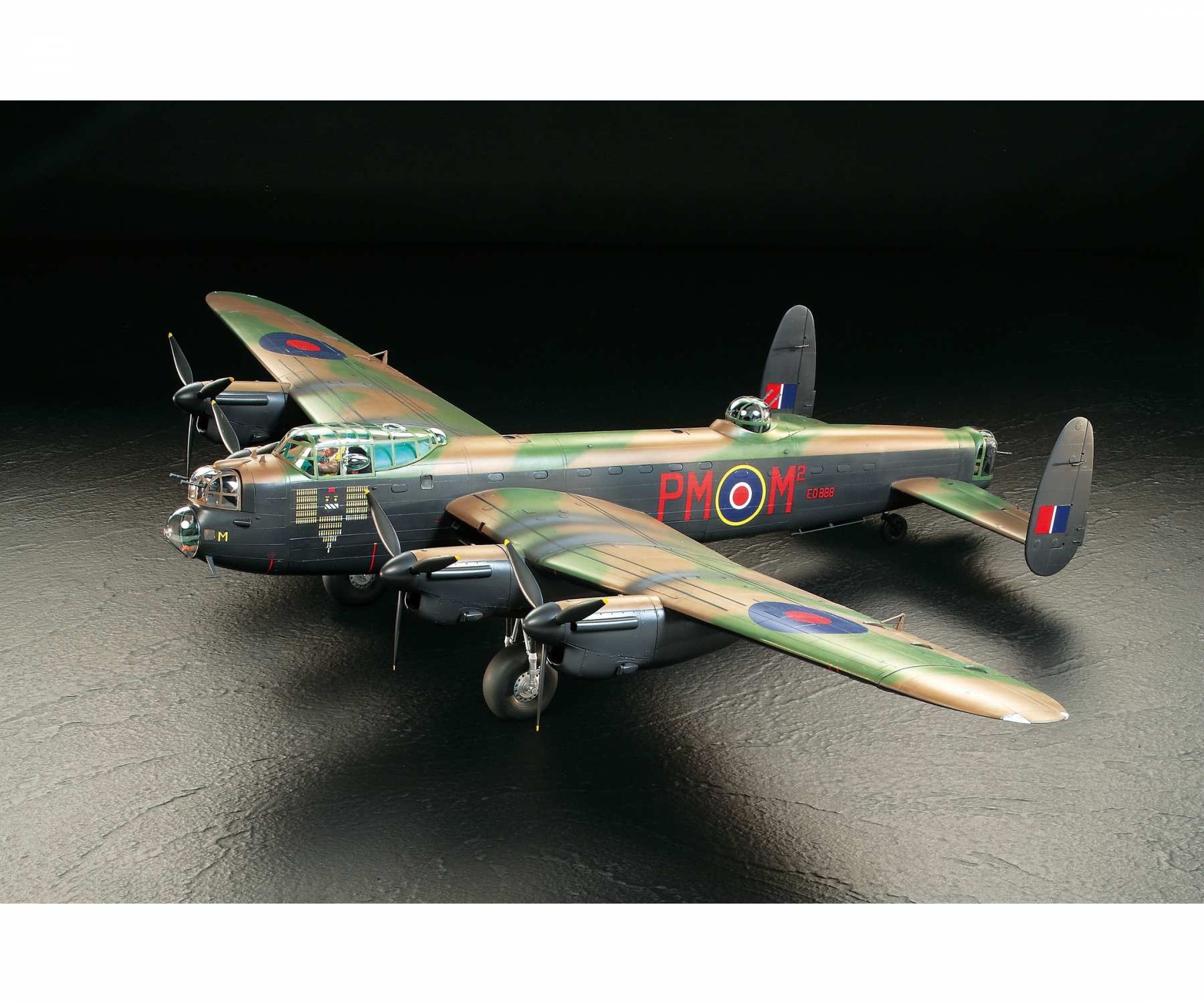 1:48 Avro Lancester B Mk I/III online kaufen | Tamiya