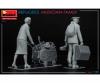 1:35 Set de figurines Famille de musiciens voyageurs (2)