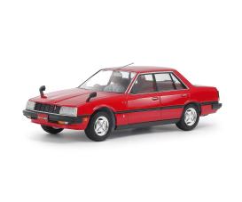 1:24 Nissan Skyline Sedan 2000 Turbo GT-E S, model kit