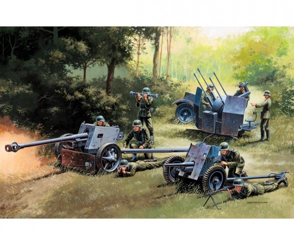 German Guns Set Model Kit 1:72 with 8 Figures