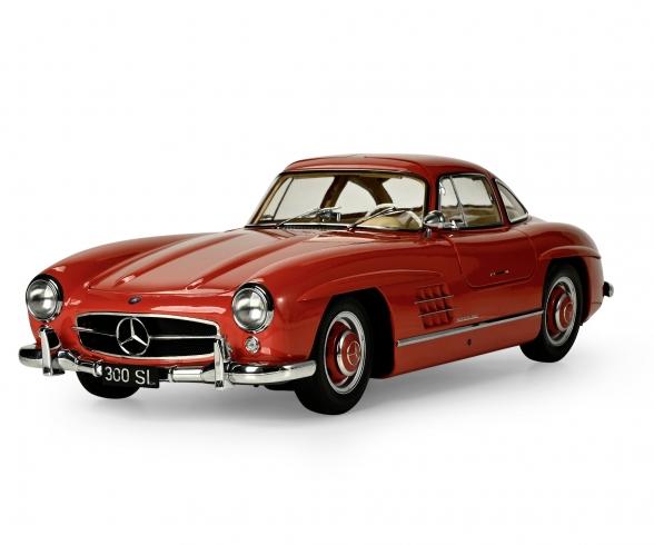 1:8 IXO Mercedes 300 SL Red