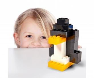 Blox 100 white 8 pin Bricks in Box