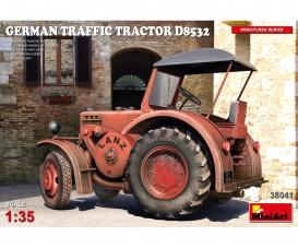 1:35 Deutscher Traktor/Zugmaschine "D8532"