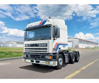 DAF 95 Master Truck 1:24 scale model kit