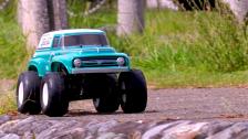 1:10 Squash Van