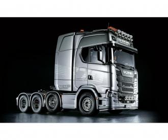 1:14 RC Scania 8x4/4 Gun Metal paint.