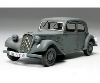 1:48 WWII Citroen CV11 Staff Car model kit