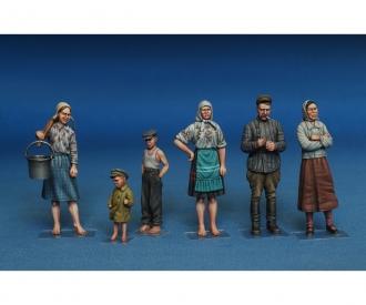 1:35 Fig. Soviet Villagers (6)