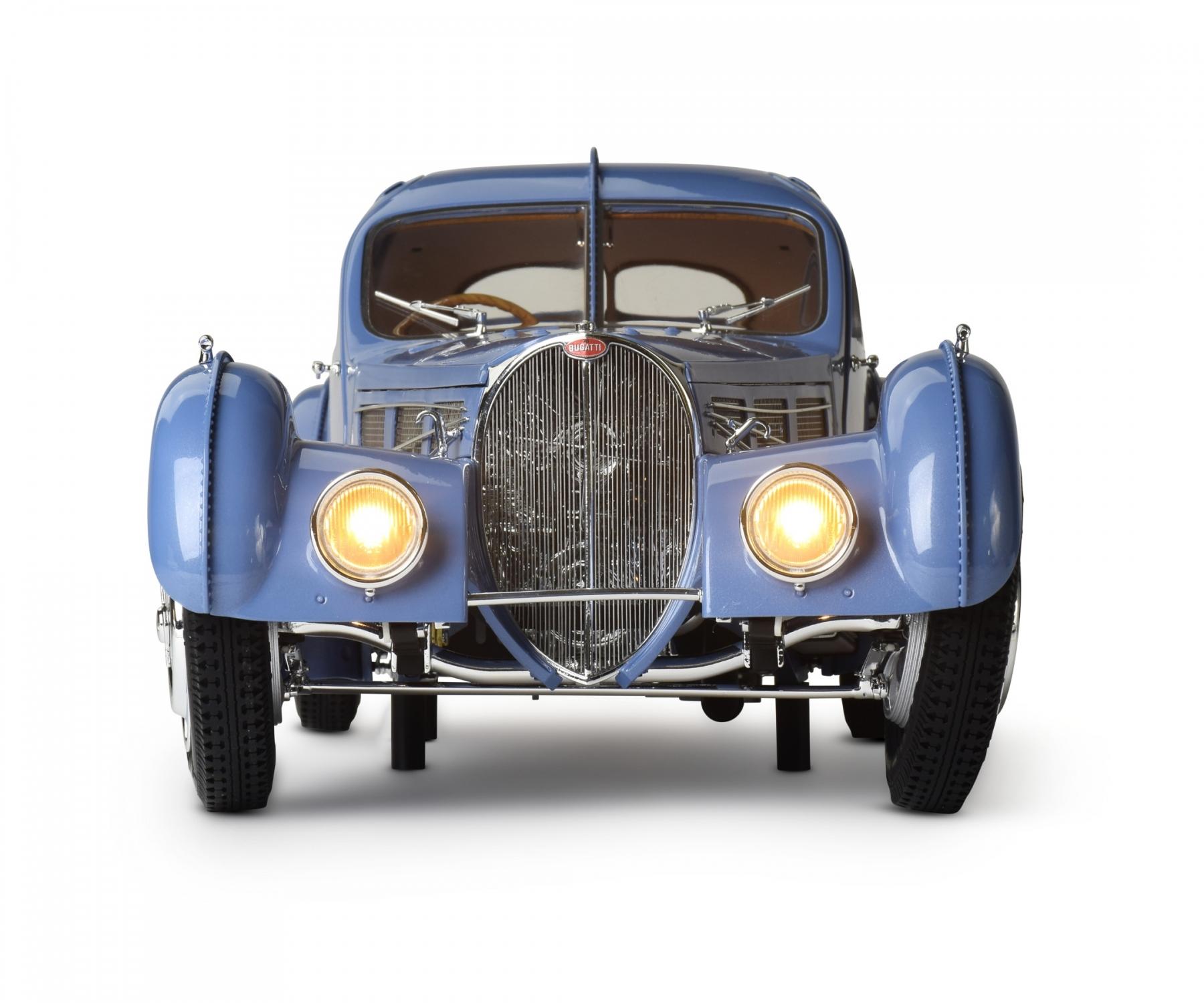 Buy 1:8 IXO Bugatti 57 SC online | Carson