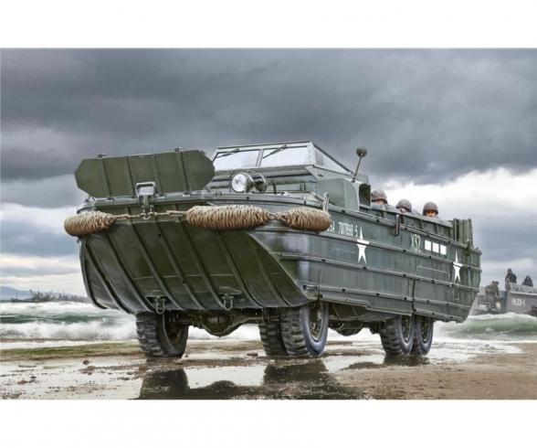 DUKW Amphibious Vehicle Model Kit 1:35 Scale