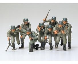 1:35 WWII Fig.-Set Ger. Assault Tro. (8)