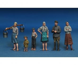 1:35 Fig. Soviet Villagers (6)