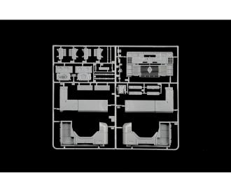 Italeri Renault AE500 Magnum Truck Kit 1:24