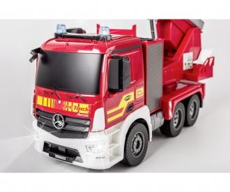 1:20 Mercedes-Benz Feuerwehr mit Drehleiter 100% RTR