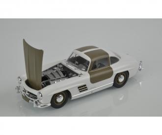 1:24 Mercedes Benz 300SL Flügeltürer