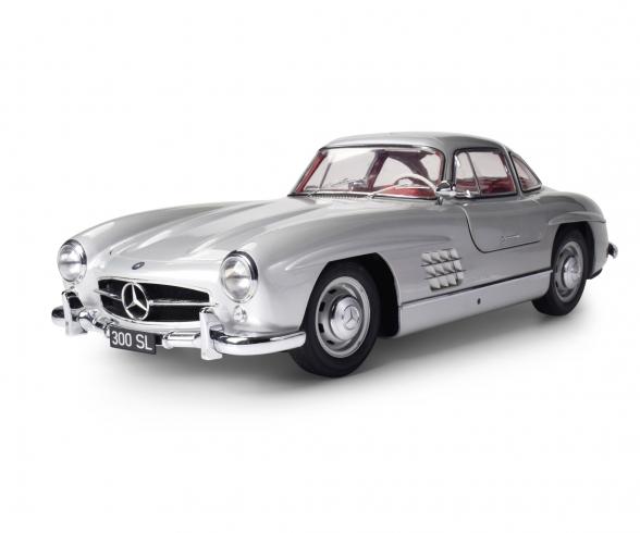 1:8 IXO Mercedes 300 SL Silber