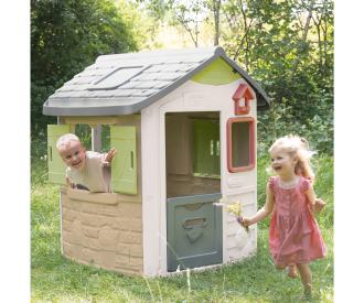 La maisonnette de jardin et la balançoire Smoby Jura La maisonnette de jardin et la balançoire Smoby Jura