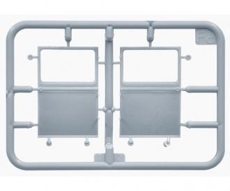 1:35 GAZ-AAA with Box body/Shelter