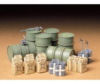 1:35 Diorama-Set Ger.Barrel & Jerry Can, model kit