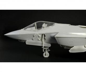 Italeri Lockheed F-35A Lighting II Model Kit