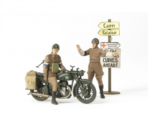 1:35 WWII Brit.BSA M20 Krad./Mi.Polizei 1:35 WWII Brit.BSA M20 Krad./Mi.Polizei